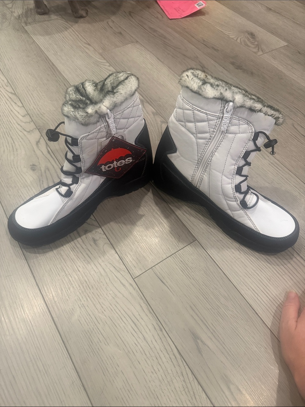 totes Women's White and Black Faux Fur Winter Boots - Picture 3 of 5